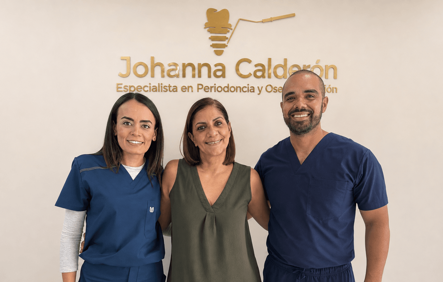 Team implantologist during patient care